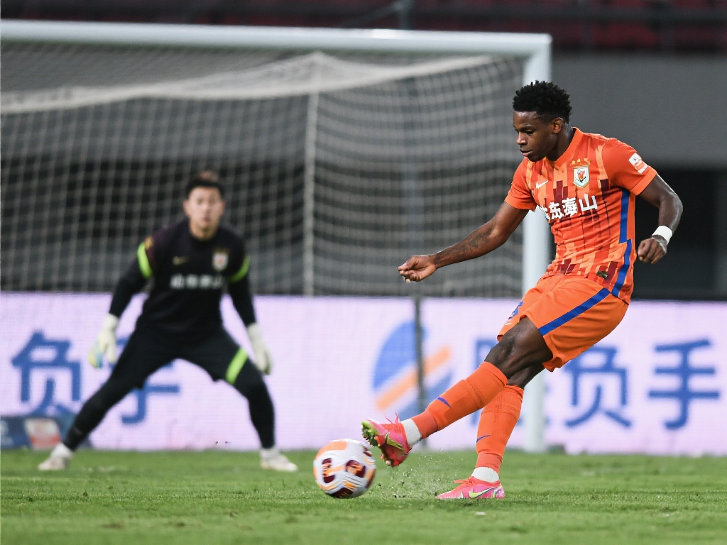 首次由美国 首次由美国